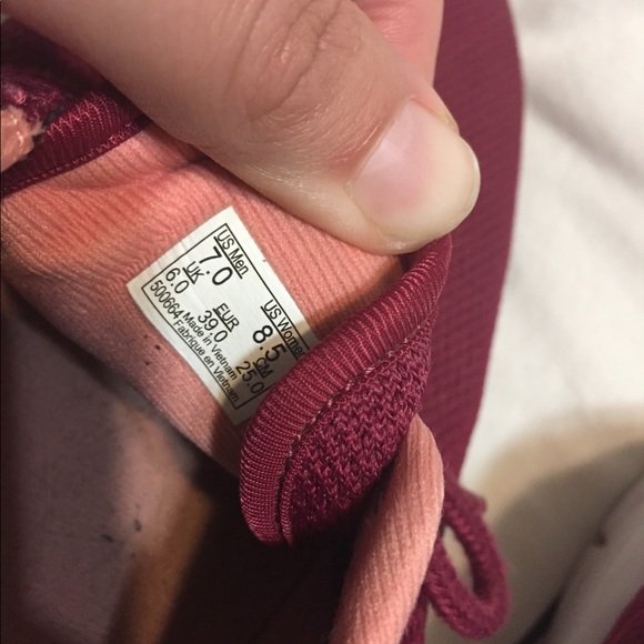 Vans magenta running shoes - Picture 3 of 4